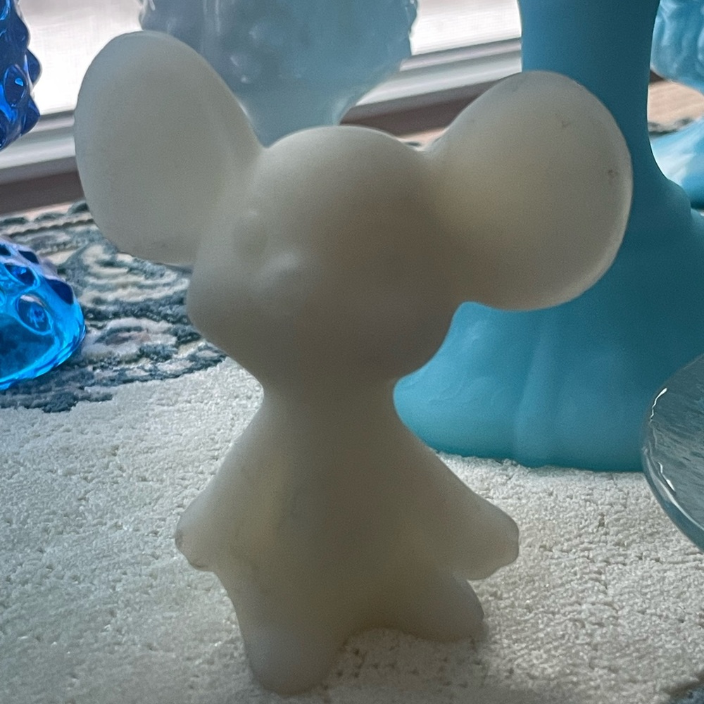 Fenton Mouse Satin Milk Glass Figure